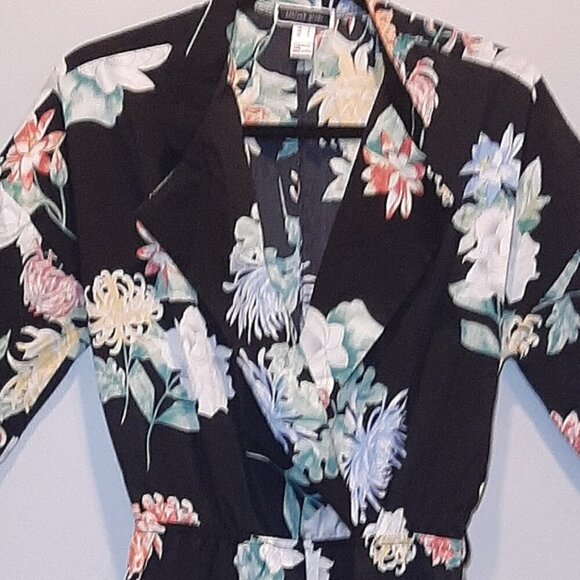 Another Story Floral Jumpsuit Short Sleeve Plunging Vneck Long Sleeve - Picture 12 of 12